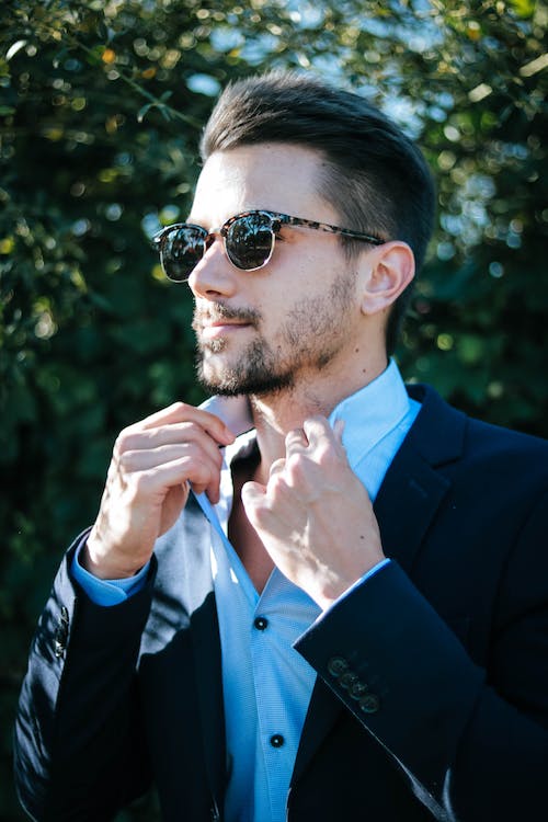 What socks to wear with a blue suit - Fabriza Online What socks to wear with a blue suit - Fabriza Online